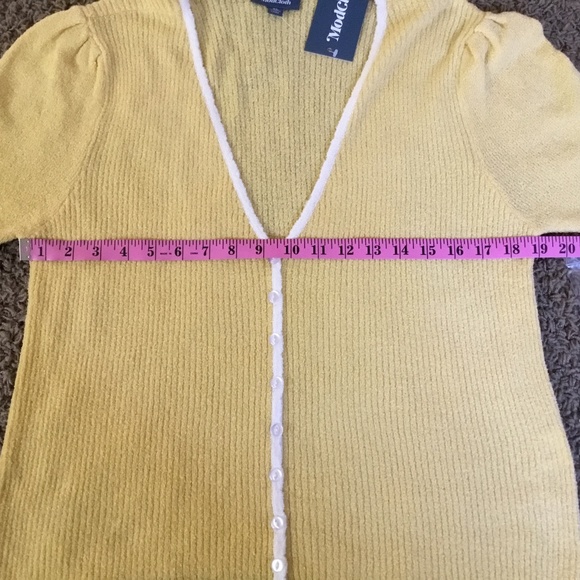 NWT! ModCloth Yellow Stretchy V-Neck Cardigan Sweater with White Trim-FAB! 🌼 - Picture 4 of 7
